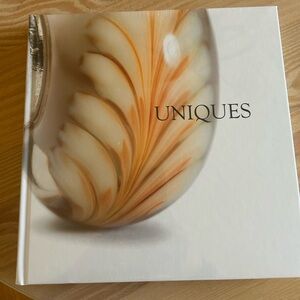 🆕 NWT My Love Affair with Uniques, by Lise Aagaard, hardcover